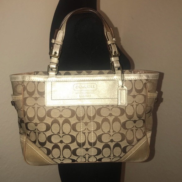 Coach Handbags - Coach Tote Bag